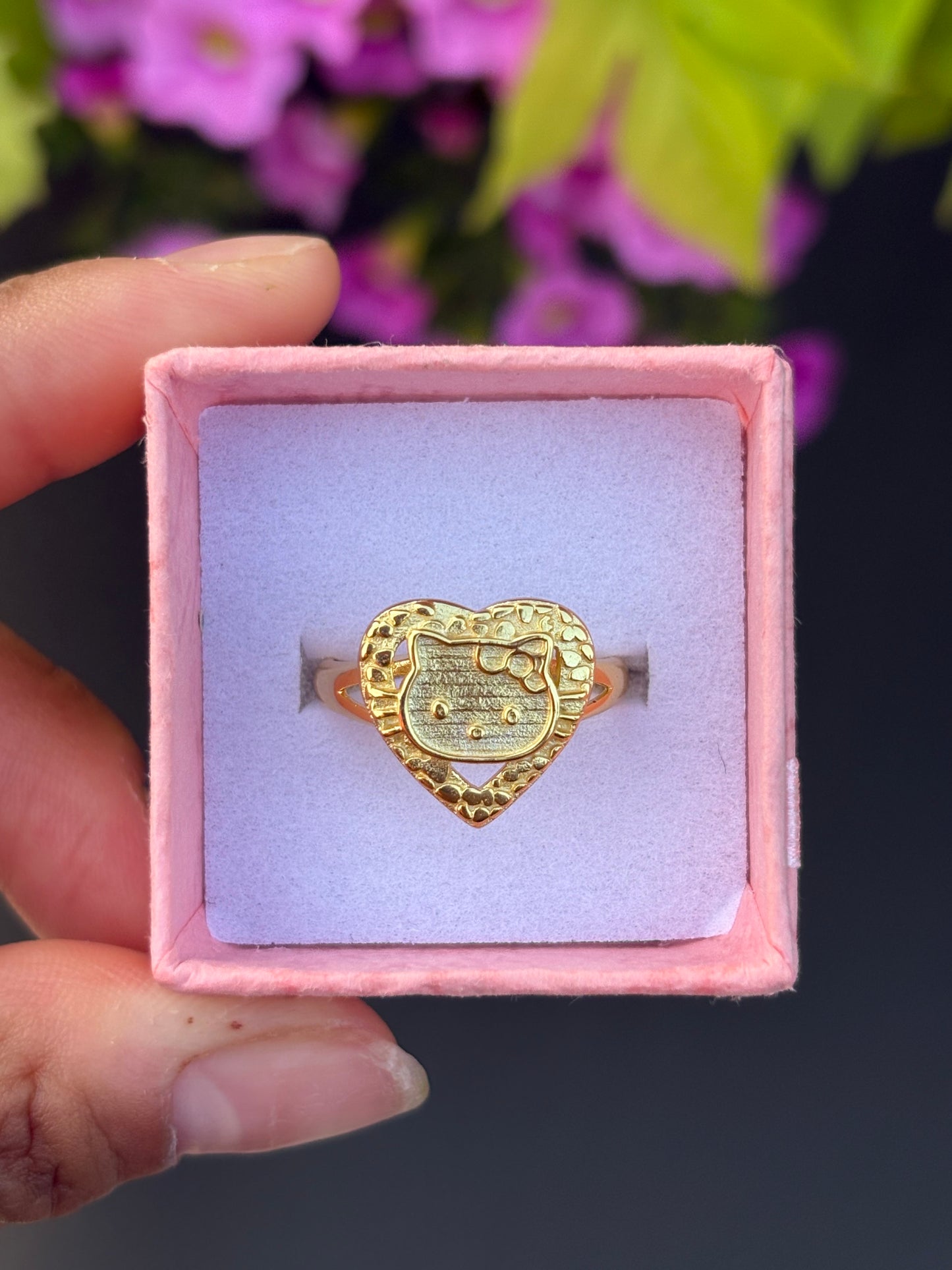 Hello Kitty Heart Nugget Ring